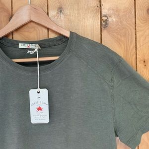 AGAVE - Green Shirt